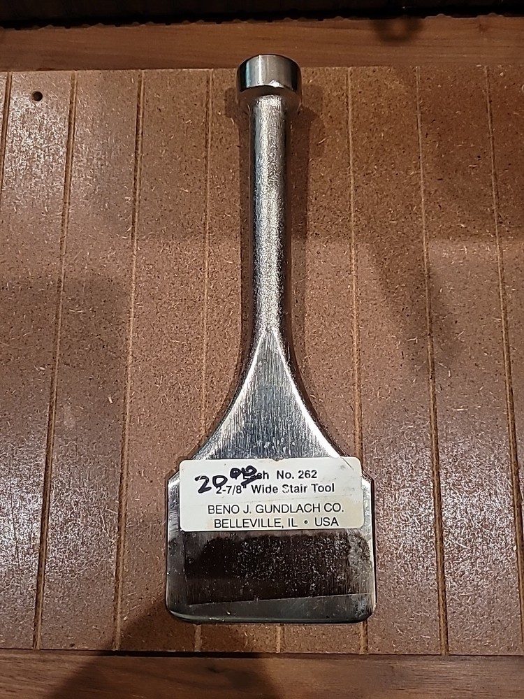 Gundlach Wide Stair Carpet Tool No.262 2 7/8″ Crain