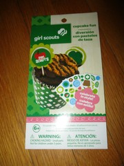 New Colorbok Girl Scouts Cupcake Fun Wrappers with Stickers for Party
