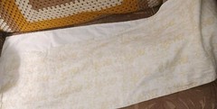 Williams Sonoma Linen/Cotton Table Runner 16”x 100″ White/Yellow Floral Scroll