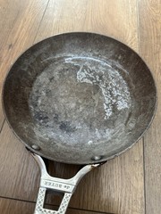 De Buyer 8” Pan Eiffel Tower Handle