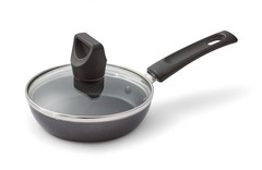 Easy Care Nonstick Cookware, Covered One Egg Wonder Fry Pan, 4.5 inch, Black