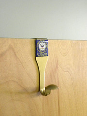 NEW UNITED STATES US-NAVY SEAL LOGO Fenix Smart Clothes Hook Over-the-Door Gold