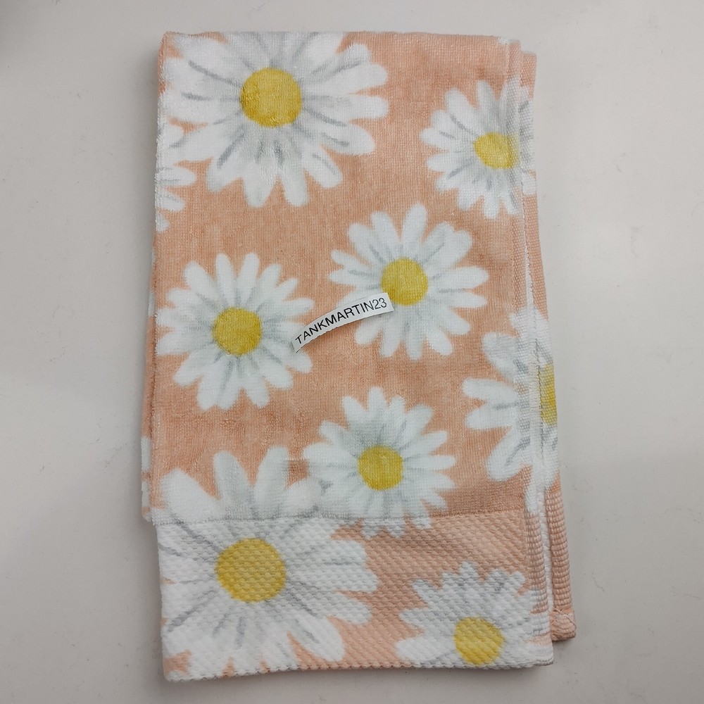 NWOT Deborah Connolly Daisy Daisies One Bathroom Hand Towel Pink White Yellow
