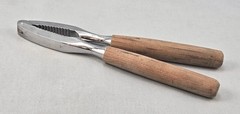 California Redwood Nut Cracker Bowl Standard Specialty Co. w/Cracking Tool