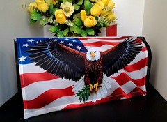 Magnetic Patriotic Flag with Eagle Mailbox Cover – July 4 / anytime ( 21″ x 18″)