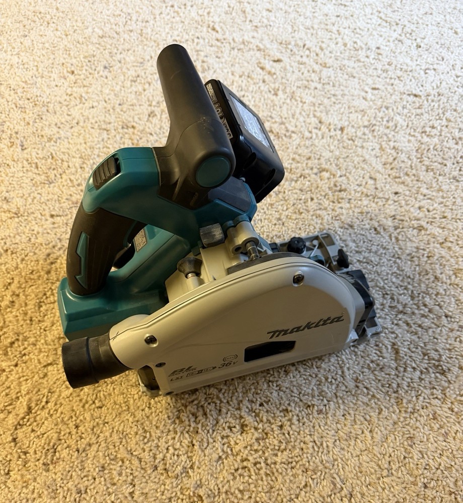 Makita XPS01 6.5 in Cordless Circular Track Saw – Two 18 Volt 5.0 Ah Batteries