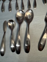 Oneida Stafford 63 Piece Set Satin Stainless 18/10 EUC Read Description