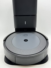 iRobot Roomba i4 + Self-Emptying Cleaning Robot Smart Mapping I455920 – Black