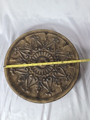 Beautiful Solid Wooden Wall Hanging Rubbed Bronze Finish Medallion 15.5In 4.5lbs