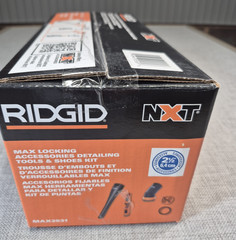 RIDGID 2-1/2 in. MAX2531 NXT Crevice Tool, Dusting Brush Shop Vacuum Attachments