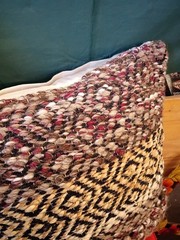 Handcrafted India 18″ X 18″ Pillow Interwoven geometric design zippered