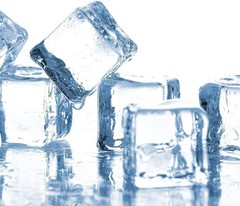 Clear Fake Ice Cubes, 20 PCS 0.8″ Plastic Ice Cubes Acrylic Clear Ice Rock