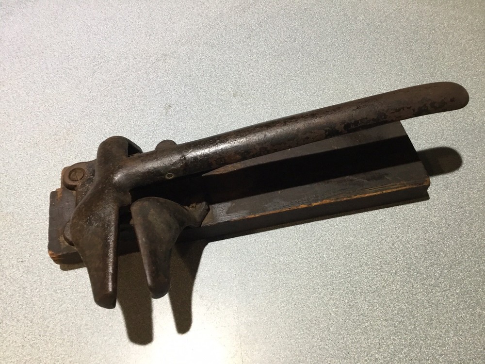 1920’S Vintage Wooden MOUNTED CAST IRON Nutcracker 10.5″ 2.3 pounds