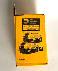 [NEW] (DCB204-2) DEWALT 20V MAX* 4Ah Battery (2 Pack)
