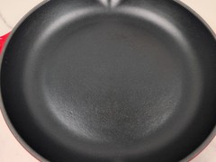 Le Crueset Red 10.25″ #26 Cast Iron Frying Pan/Skillet Double Spout 2 Handles
