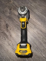 Dewalt DCF801 12V Max 1/4″ Hex Brushless Impact Driver with Battery
