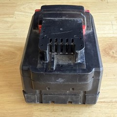 Milwaukee Tools Battery Pack M18 6ah High Output 48-11-1865 PARTS OR REPAIR READ