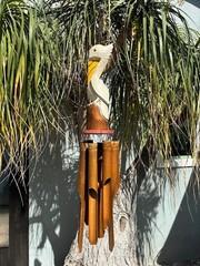 Handmade Carved Bird Pelican Wooden Bamboo Wind Chime Home Garden Outdoor Decor