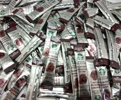 Starbucks VIA Instant Coffee Italian Dark Roast 50 Packets 100% Arabica Bulk New