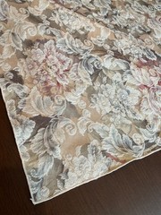 Tablecloth. Easy care polyester. Floral jacquard, pastel. 100″ x 54″