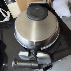 OSTER Flip Waffle Maker CKSTWFBF22 TECO Duraceramic Natural Non-stick Coating