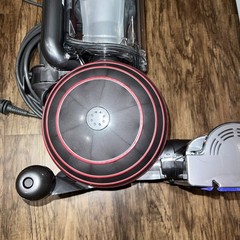 Dyson Ball Animal 3 Bagless Upright Vacuum – Nickel/Silver SUPER CLEAN