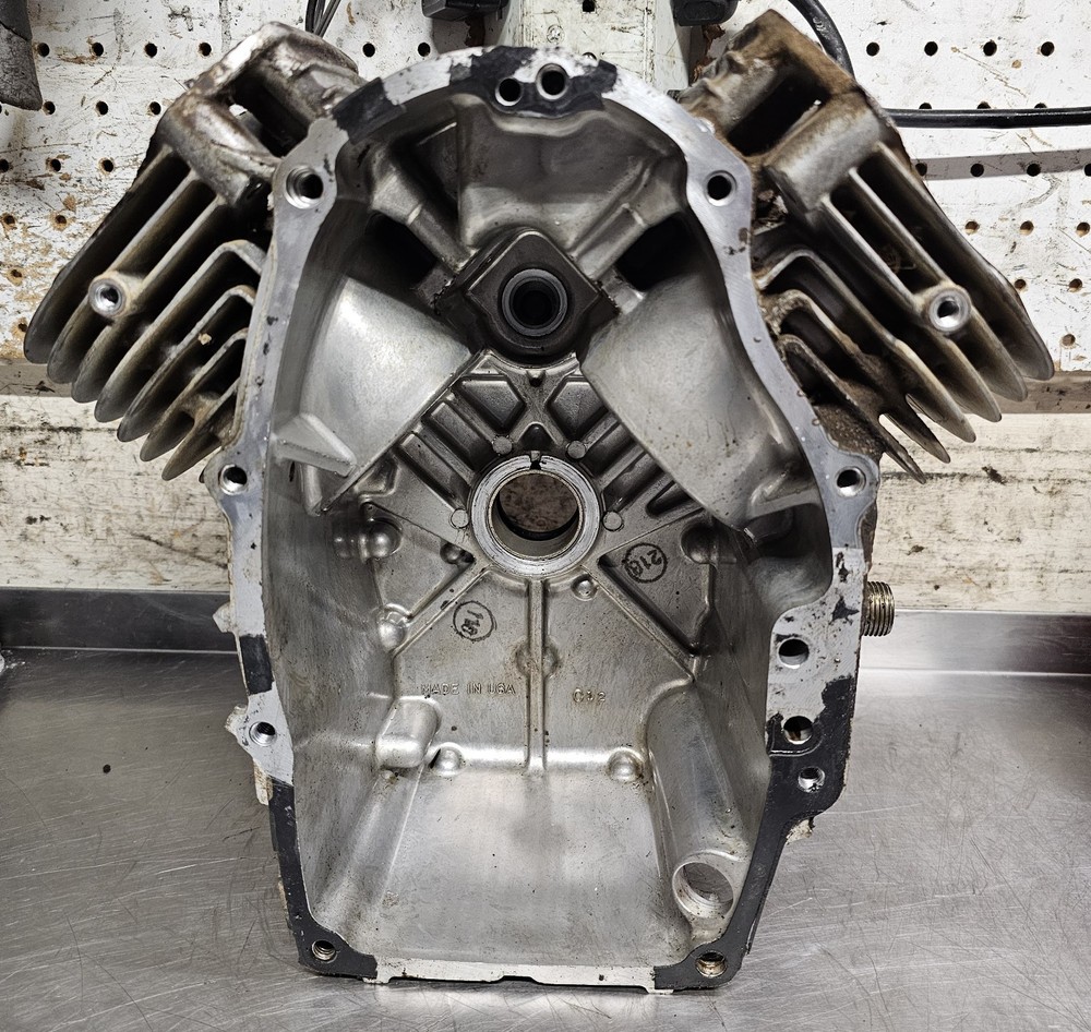 KAWASAKI 49120-7021 CRANKCASE CYLINDER BLOCK