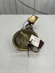 JOHN DEERE SENDING UNIT AND FUEL PUMP 445 AM117276 AM117108