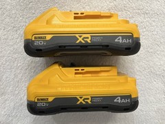 2 New Dewalt DCB2104 Powerpack 20V Max XR 4.0Ah Lithium Ion Batteries DCB2104-2