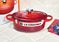 Le Creuset Signature 1 Qt 17cm Oval Dutch Oven Cerise Red / Side Dish Baker NIB