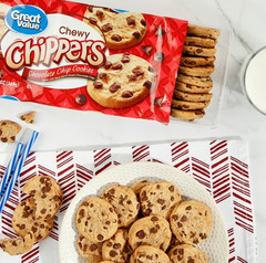 Great Value Chocolate Chip Chewy Cookies, 13 Oz