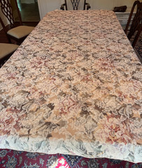 Tablecloth. Easy care polyester. Floral jacquard, pastel. 100″ x 54″