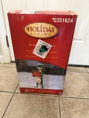 Christmas Geico Gecko Light Up 30 Inch Yard Decor RARE Hard To Find