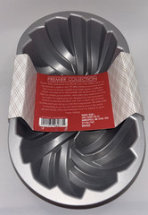 Nordic Ware 75th Anniversary Braided Loaf Pan, 6 cups / 1 .4 liters Made in USA