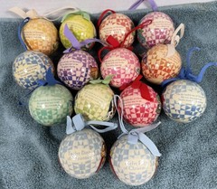 Twelve Days Of Christmas Bauble Ornaments 14 Multicolor Hanging Tree 2006 VTG