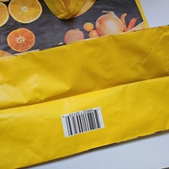 Meijer Reusable Shopping Tote Bag Size Medium 8x14x16″ Lemon Veg Yellow Theme