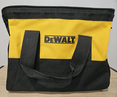 New DeWalt Starter Kit – 13″ Bag, 2 – 5AH XR Batteries 2023, DCB115 Charger