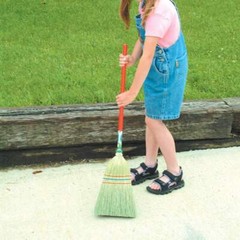 Lehman’s Amish Made Barn Broom, Handmade of Corn Straw, Short 32 Inch Long