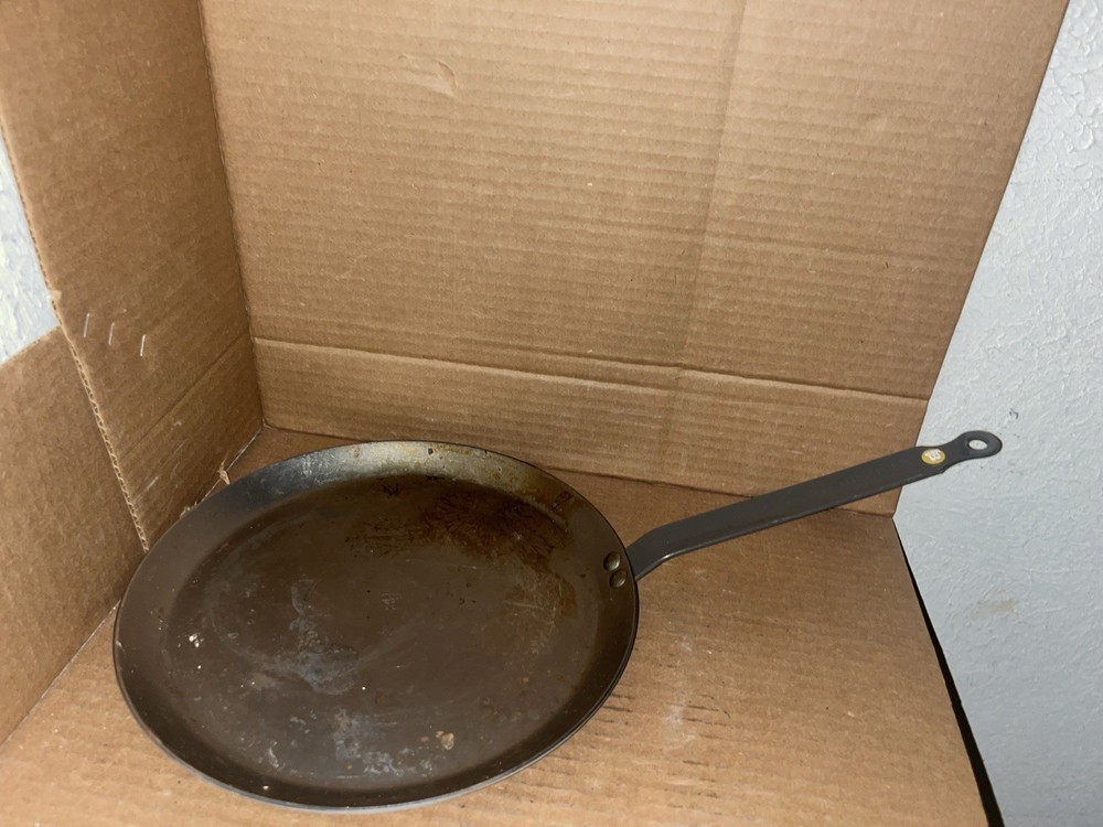 De Buyer MINERAL B Carbon Steel 10.5” Crepe & Tortilla Pan Induction Ready
