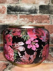 Bath & Body Works 4.25″ Covered in Roses Ribbed Glass Candle Holder Pedestal NIB