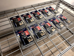NIB Bosch OSL114 1-1/4 in Starlock Oscillating Blades 10Pk Good Condition