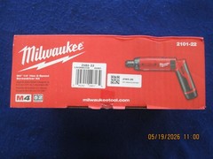Milwaukee 2101-22 M4 1/4″ Hexagon Screwdriver Kit 2 Batteries