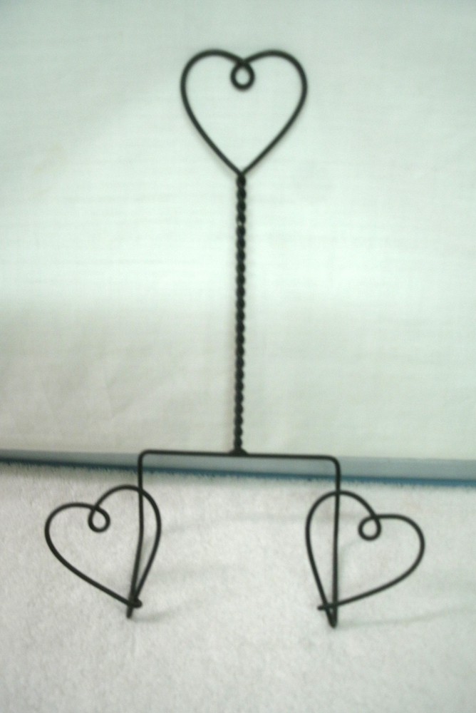 Plate Stand/ Hanger w Hearts–11″ h x 8″ w-Gun Metal or Black–8-10″ Plate