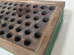 Custom hot block with 2-prong plug, 19.5 x 13 x 5 inches, loose frame as shown