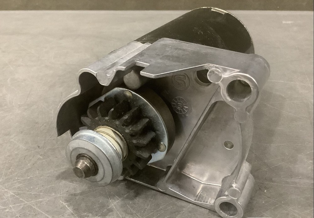 NEW Genuine OEM Briggs & Stratton 498148 Starter Motor Replaces 495100, 399928