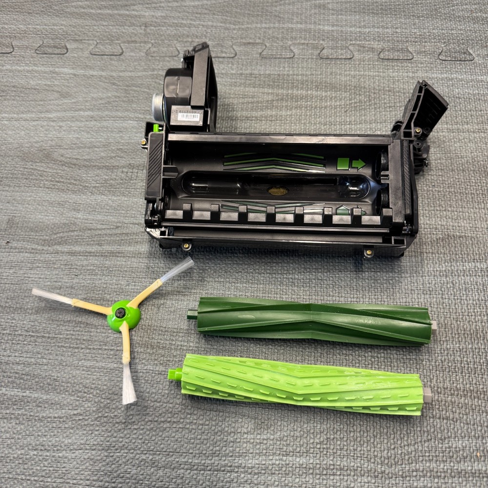 iRobot Roomba j5 j6 j7 j8 j5+ j6+ j7+ j8+ Cleaning Head Module (with dust motor)