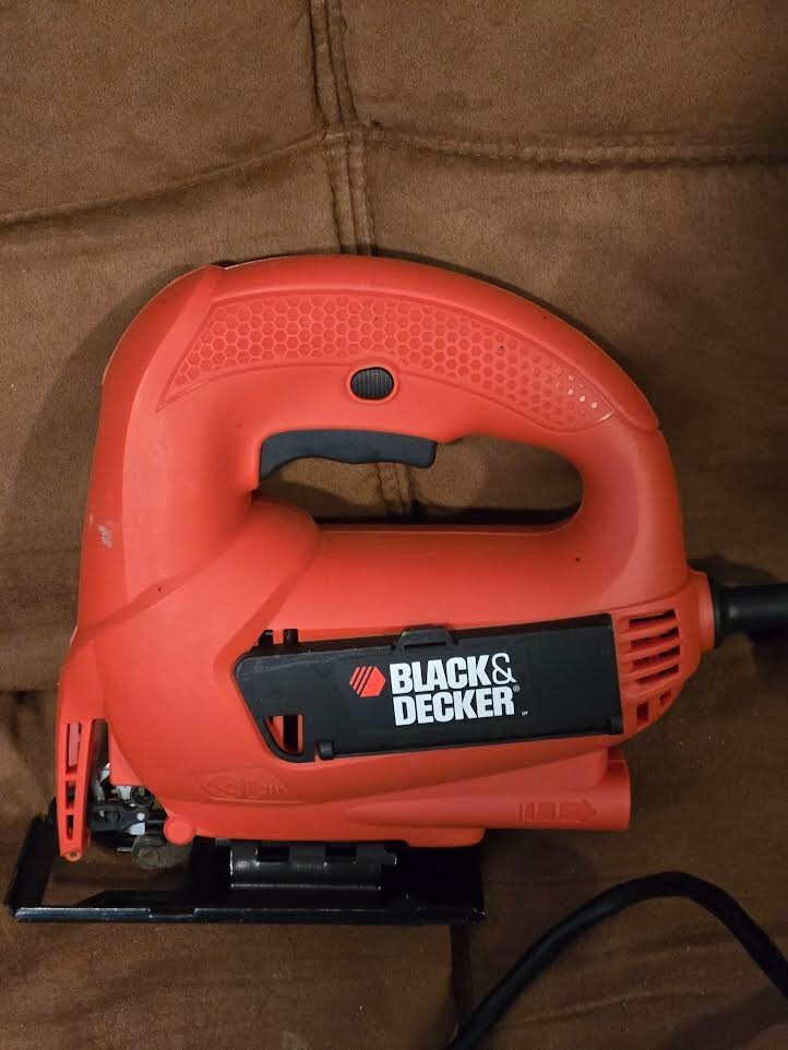 Black & Decker 4.5 Amp Jigsaw JS515 Type 1 Variable Speed 19mm 120 Volts 60 Hz