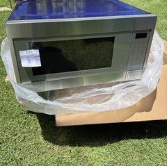 Thermador Masterpiece, Built-In Microwave, 24”, Door Hinge: Stainless MBCS