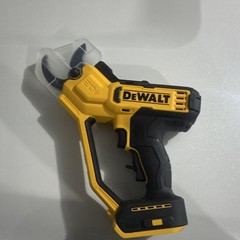 DEWALT DCPR320 Electric Standard Pruning Shears Steel 1in Blade Yellow/Black