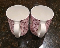 SET OF 2 Portobello by Design Love, Hearts Bone China 18 oz Coffee Mugs. Pink